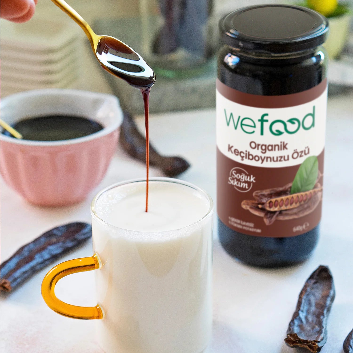 Wefood Organik Keçiboynuzu Özü 315 gr (Soğuk Sıkım)