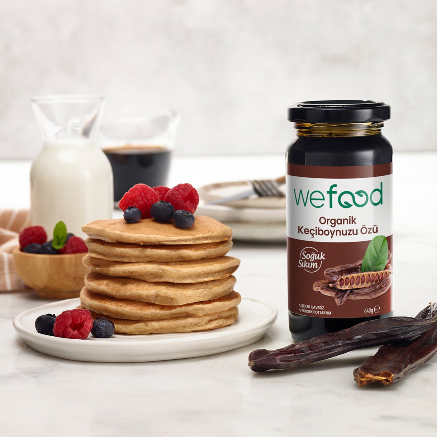 Wefood Organik Keçiboynuzu Özü 640 gr (Soğuk Sıkım)